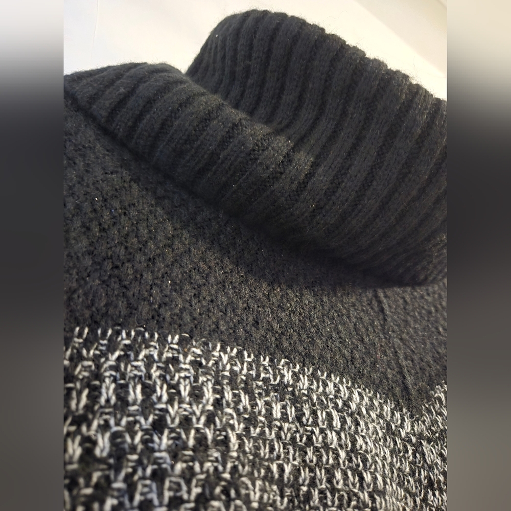 Apt 9 Women's Size M Mock Turtleneck Sweater Tunic with Black Gray White Knit - Picture 4 of 15